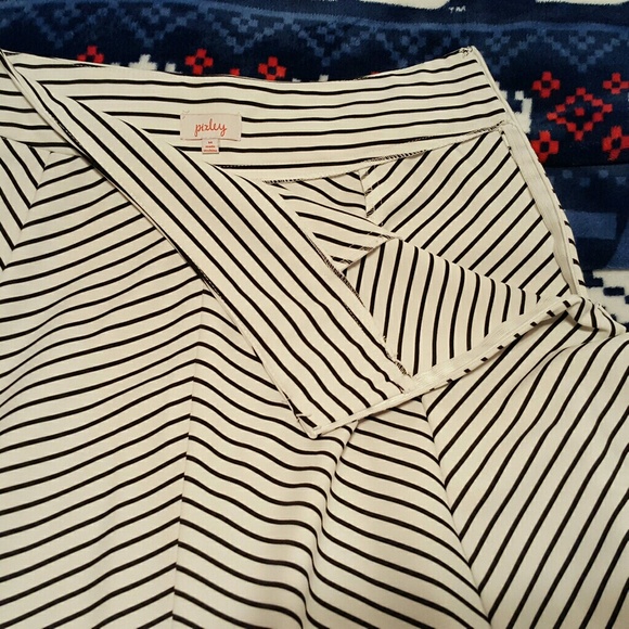 Skirt - Picture 3 of 3